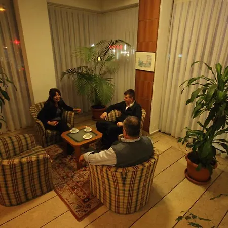 古勒语兹酒店 酒店